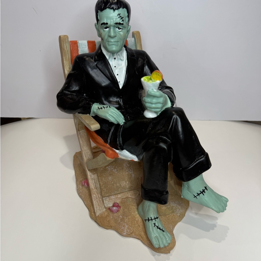 HERE LIES SUMMER Frankenstein On The Beach Chair Halloween SUMMERWEEN 2025 NWT